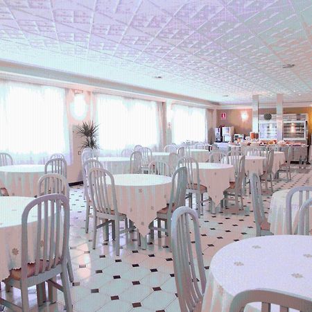 Hotel Tortosa Parc Extérieur photo