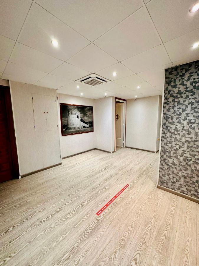 Hotel Tortosa Parc Extérieur photo