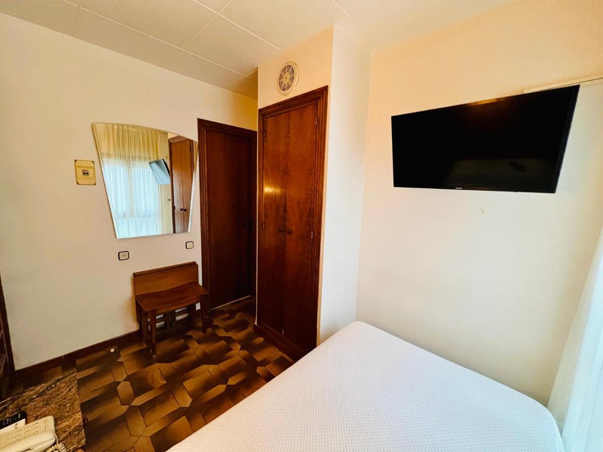 Hotel Tortosa Parc Extérieur photo
