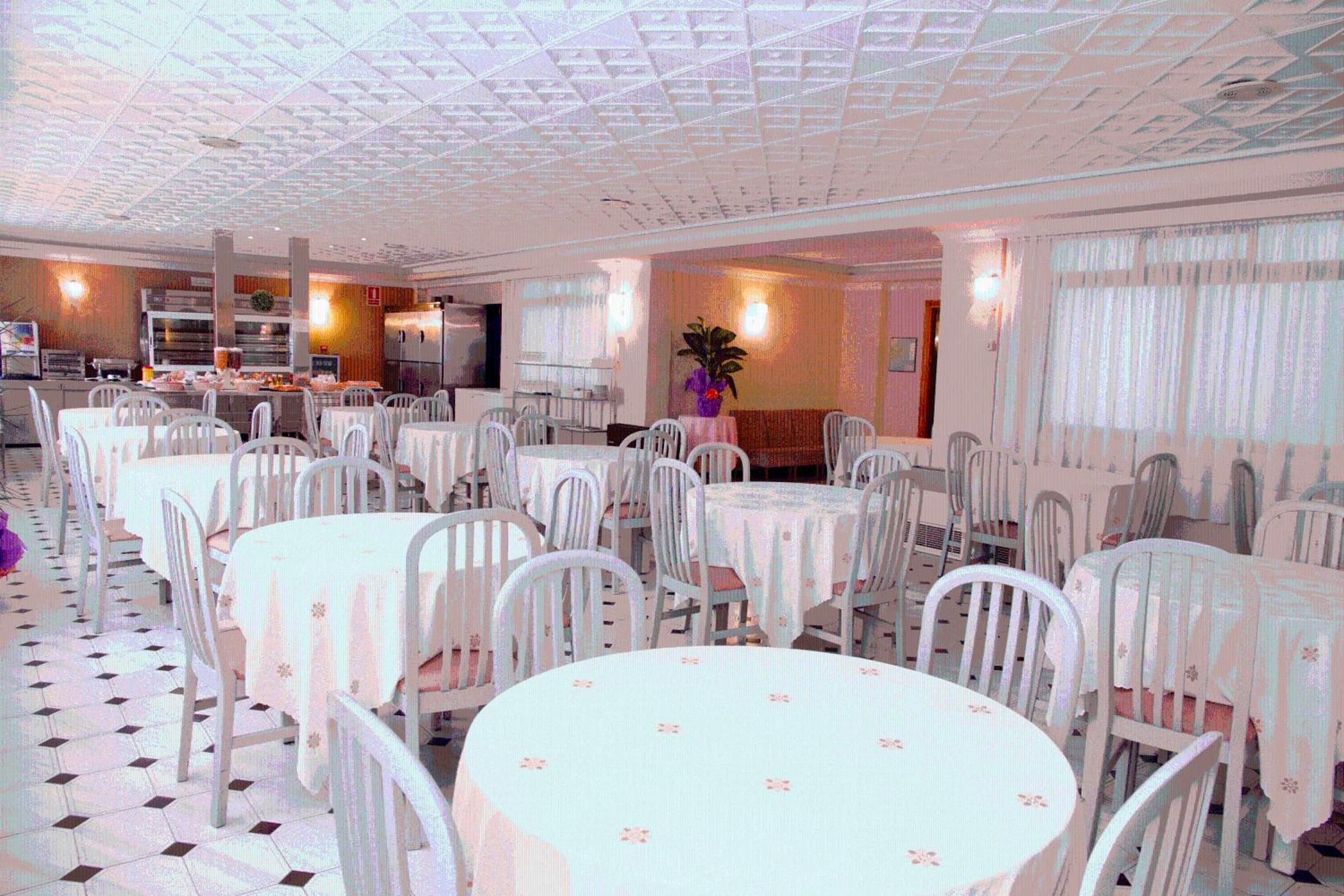Hotel Tortosa Parc Extérieur photo